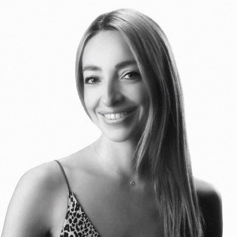 Nilüfer Narayani profil fotoğrafı