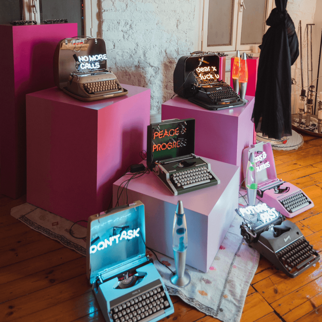 Drink & Light X Tuba Elmas - Müeyyedzade, Galip Dede Caddesi No:97/A, Beyoğlu/İstanbul, Türkiye