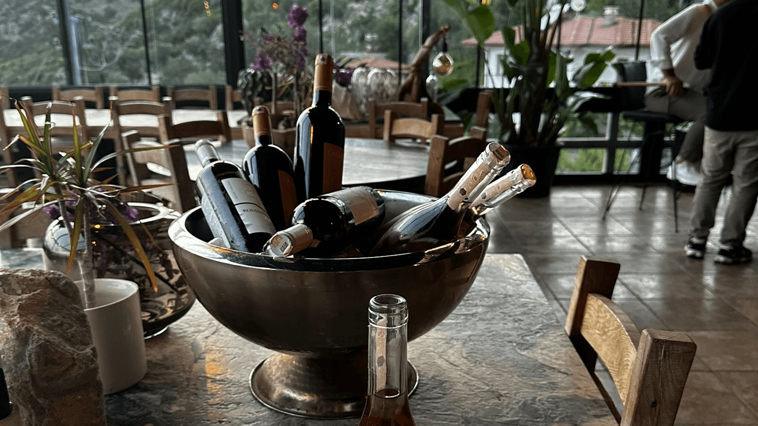 Bir Bağ Hikayesi:
Asarcık - Etiler, Tepecik Yolu 13/21, 34337 Beşiktaş/İstanbul, Türkiye