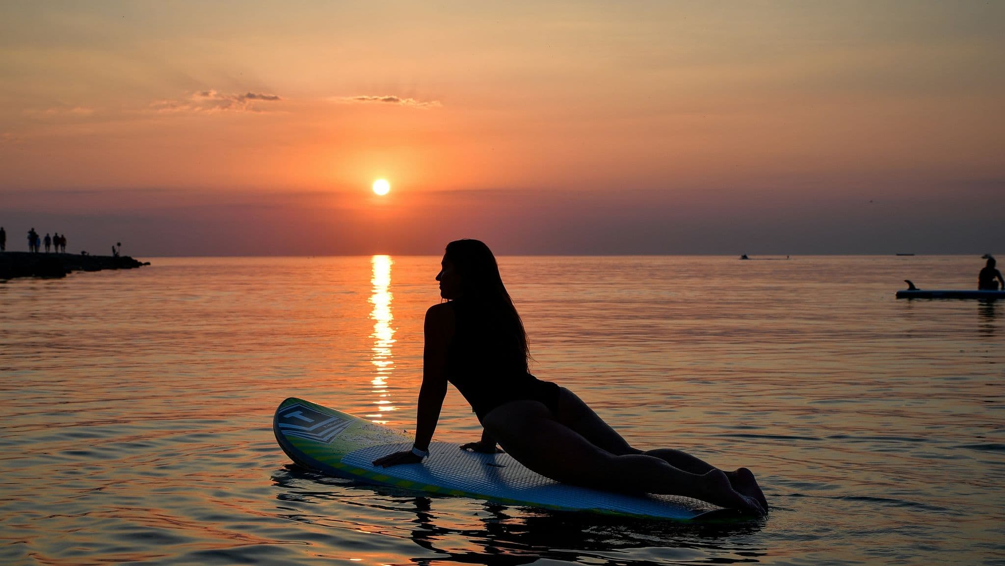 Ten Seats Bodrum: SUP Yoga (Paddle Board'lu) - Gündoğan Su Sporları Mr. NO FEAR water sport centre, Gündoğan, Casa Costa, Bodrum/Muğla, Türkiye